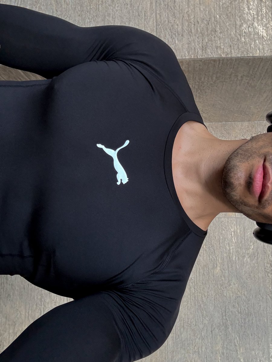 Okay pero esta playera de compresión?