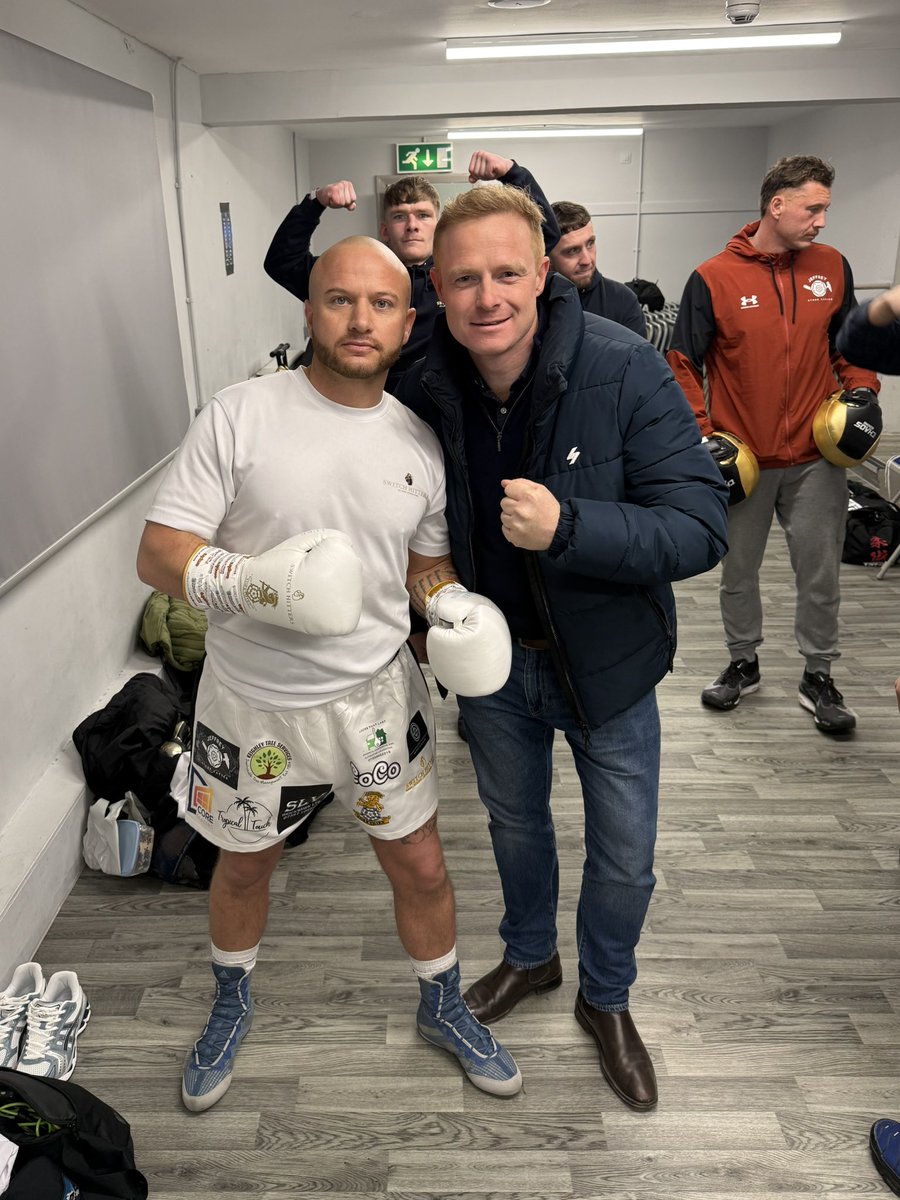 _RobbieMoore's tweet image. 🥊 Crikey! What an incredible event! 

Really enjoyed heading to Victoria Hall last night to support all the lads from Switch Hitters as they held their first fight night in Keighley. All the guys made our town and the Club proud and it was an absolute honour to come along and…