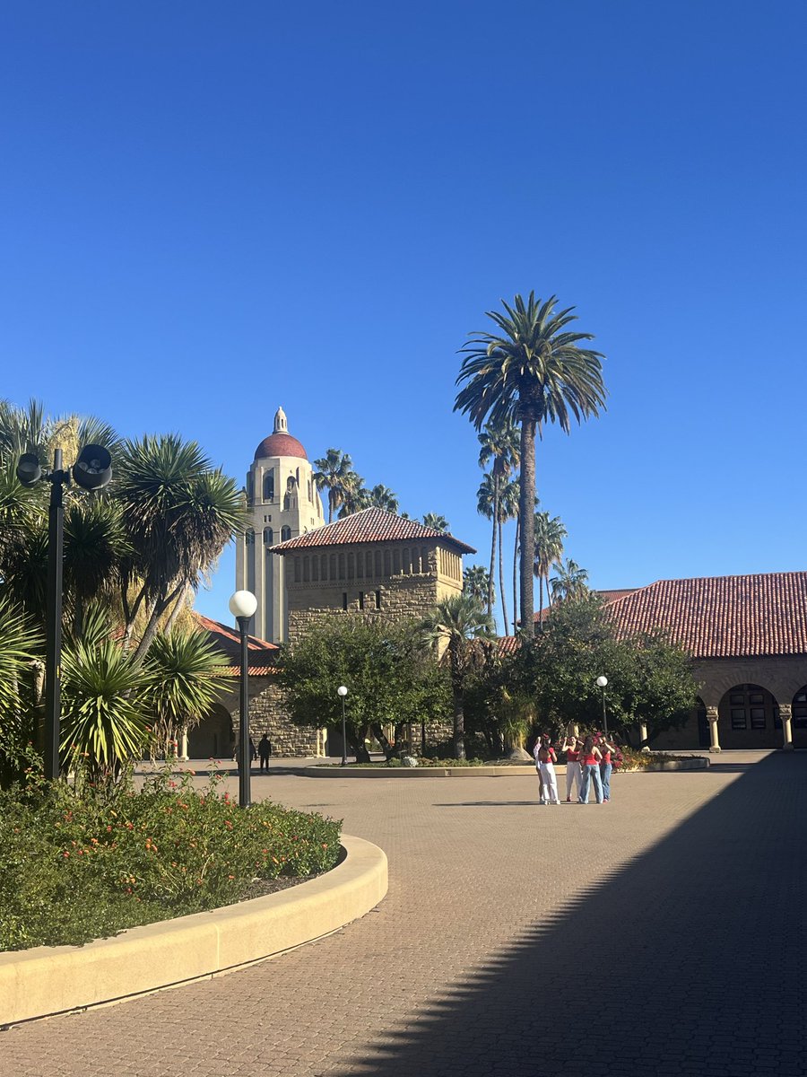 coachdukes99's tweet photo. Thank you @StanfordFball and @M_80lane for a first class visit. We had a great time touring the facilities and watching the Cardinal take back the Axe! https://t.co/bOuKlNuOr0