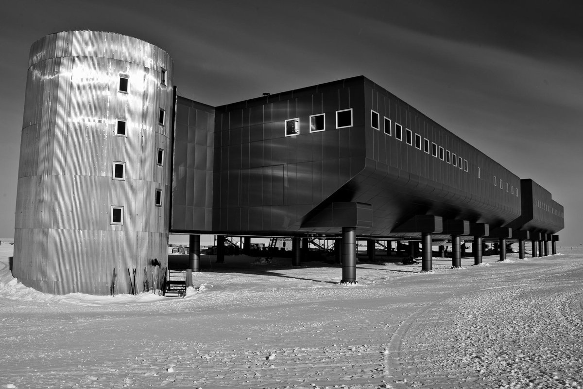 DecipheringTV's tweet photo. At the South Pole Station in Antarctica, there are 2 options for living quarters, the Elevated Station or the Jamesways.
I did both! https://t.co/Zrw0hld3IU
#Antarctica #Southpole #Winterover https://t.co/n3u7E81FgW