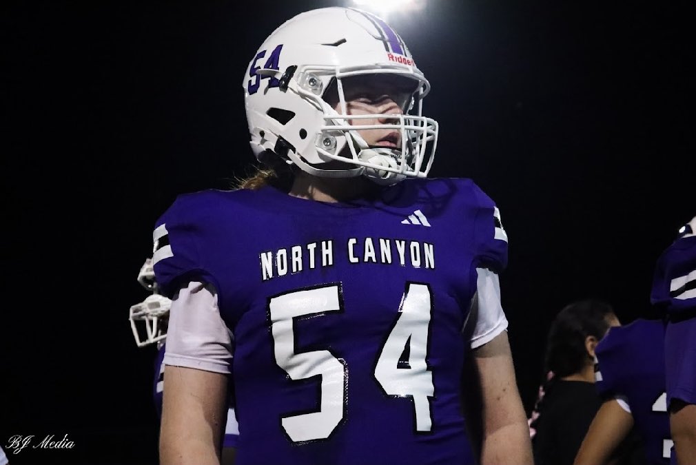 dstarrfletcher's tweet photo. After a great conversation with @_Coach_Franz I’m excited to announce I have received an offer from Crown College. #GoPolars #CrownClimb https://t.co/yOlC4ppw03