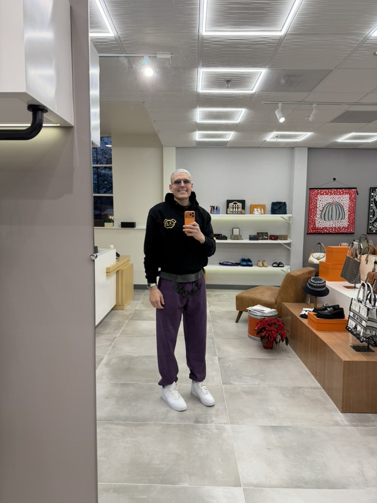 truth is

i never met anyone

who showed up every single day

and didn’t end up making it.