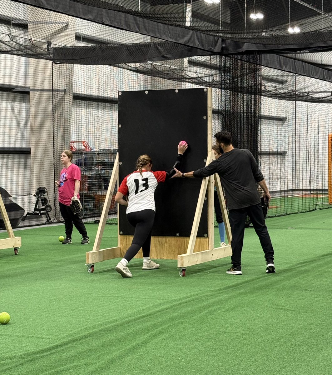 bellabalbo2029's tweet image. Got the chance to work at a High-Level Throwing camp with @Wass_Strength this weekend. Hit a new PR at 59mph (+4 from 55mph in April). Excited to watch that number improve more. Also enjoyed getting to train alongside my teammate @SophiaStubos. 🔥🔥

#fcstrong #fcnational