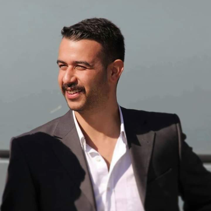 gokturklermedya's tweet photo. Ben Fırat Yılmaz Çakıroğlu!

20 Şubat (2015) günü bölücüler tarafından Ege Üniversitesi’nde şehit edildim. Yaşasaydım Tarih öğretmeni olacaktım! https://t.co/dvPL3xr6bw