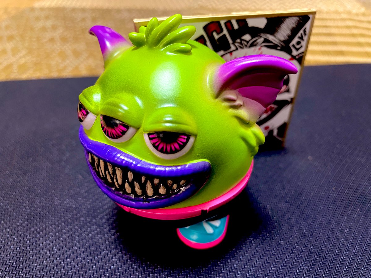 色々準備してウチの🧪GIGIGUに購入祈願してきた🙏🏻 #ソフビ決起集会