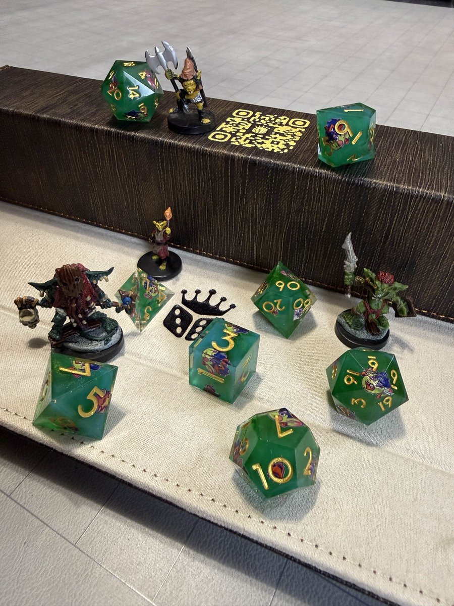 Heads up, we are giving away a free set of dice tonight on Coins, Cards &amp; Crowns! If you want a chance to win these dice, come hang out with us tonight ^.^

> twitch.tv/winglessvalkyr… <

#Giveaway #dice #twitch