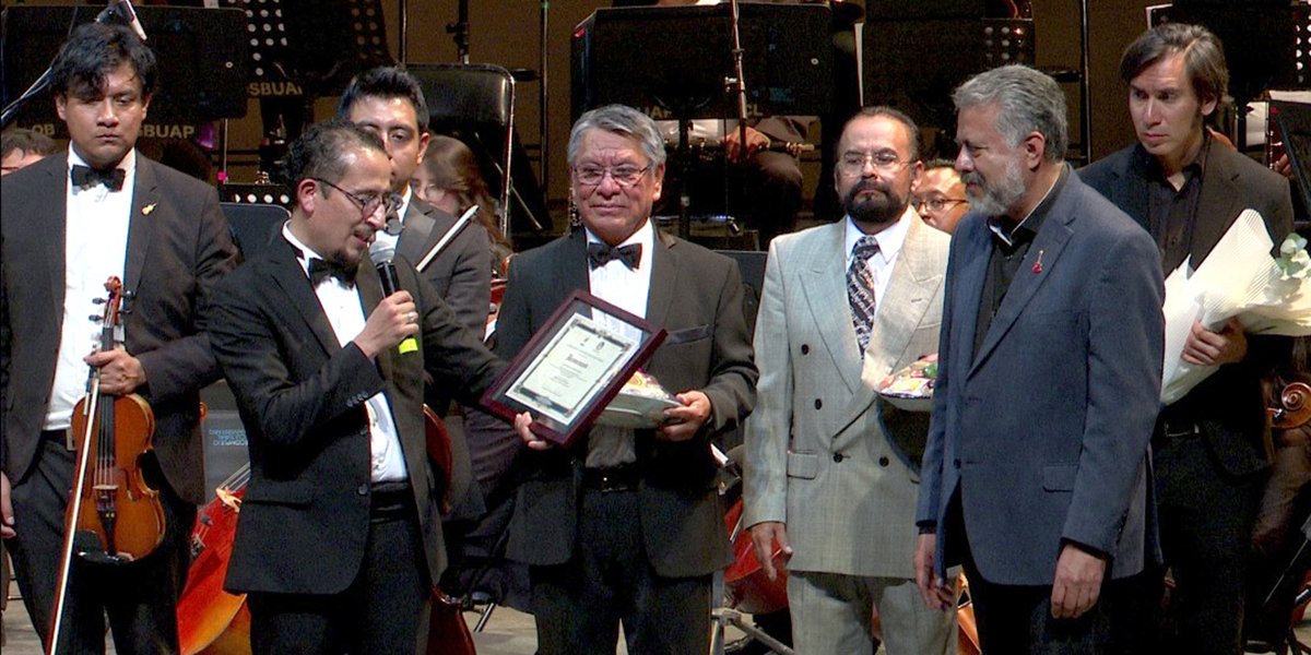 BUAPoficial's tweet photo. Celebra la Orquesta Sinfónica de la BUAP su 20 aniversario con concierto en el Complejo Cultural Universitario.

ℹ️ Más información aquí: https://t.co/CkaoYNq3tu

#BoletínBUAP #SinfónicaBUAP #CCU #Música #OrgulloBUAP https://t.co/RRB9MCmP6j