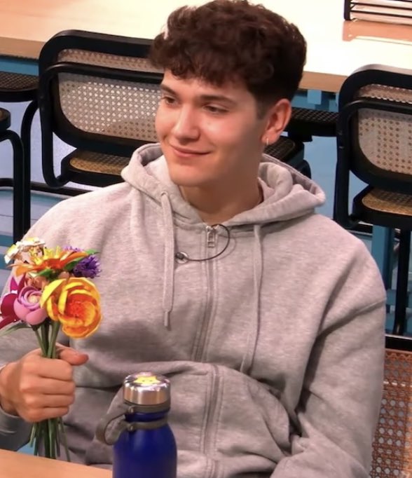 antclypse's tweet photo. el villano de una historia mal contada #OTDirecto23N https://t.co/0yC4ZNFrnn