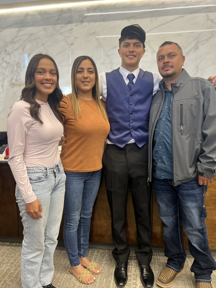 Coach George Levario tweet media