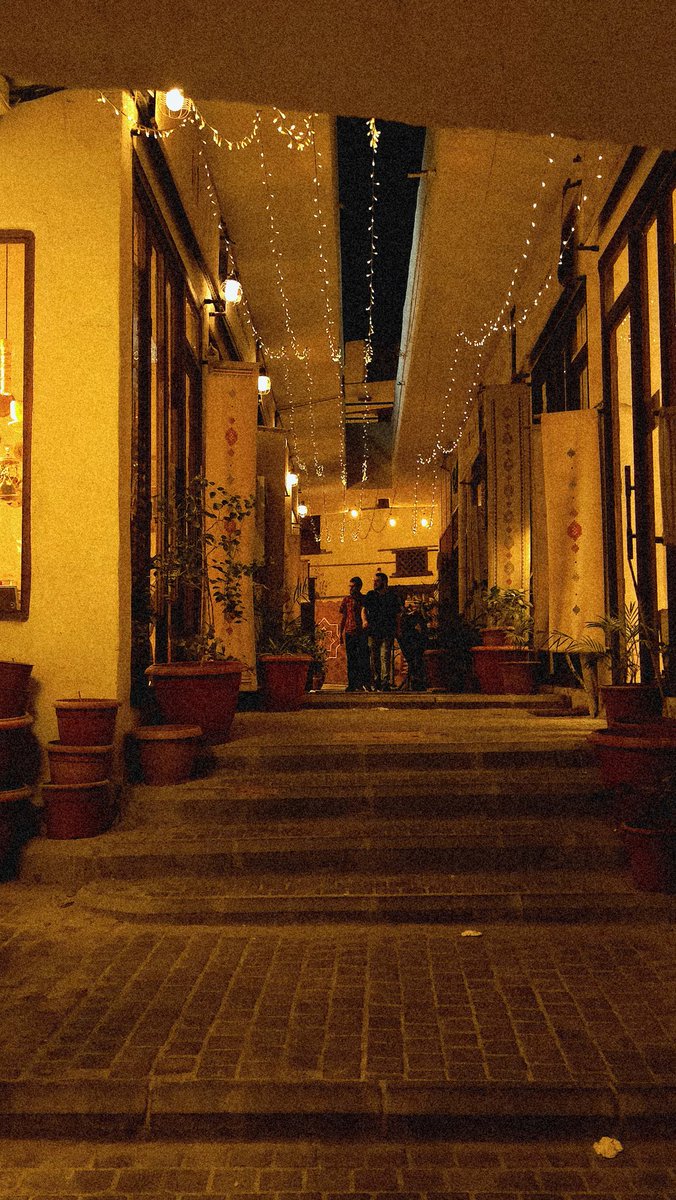 AmineBatool's tweet image. I wanted to capture this moment, and I did 💛