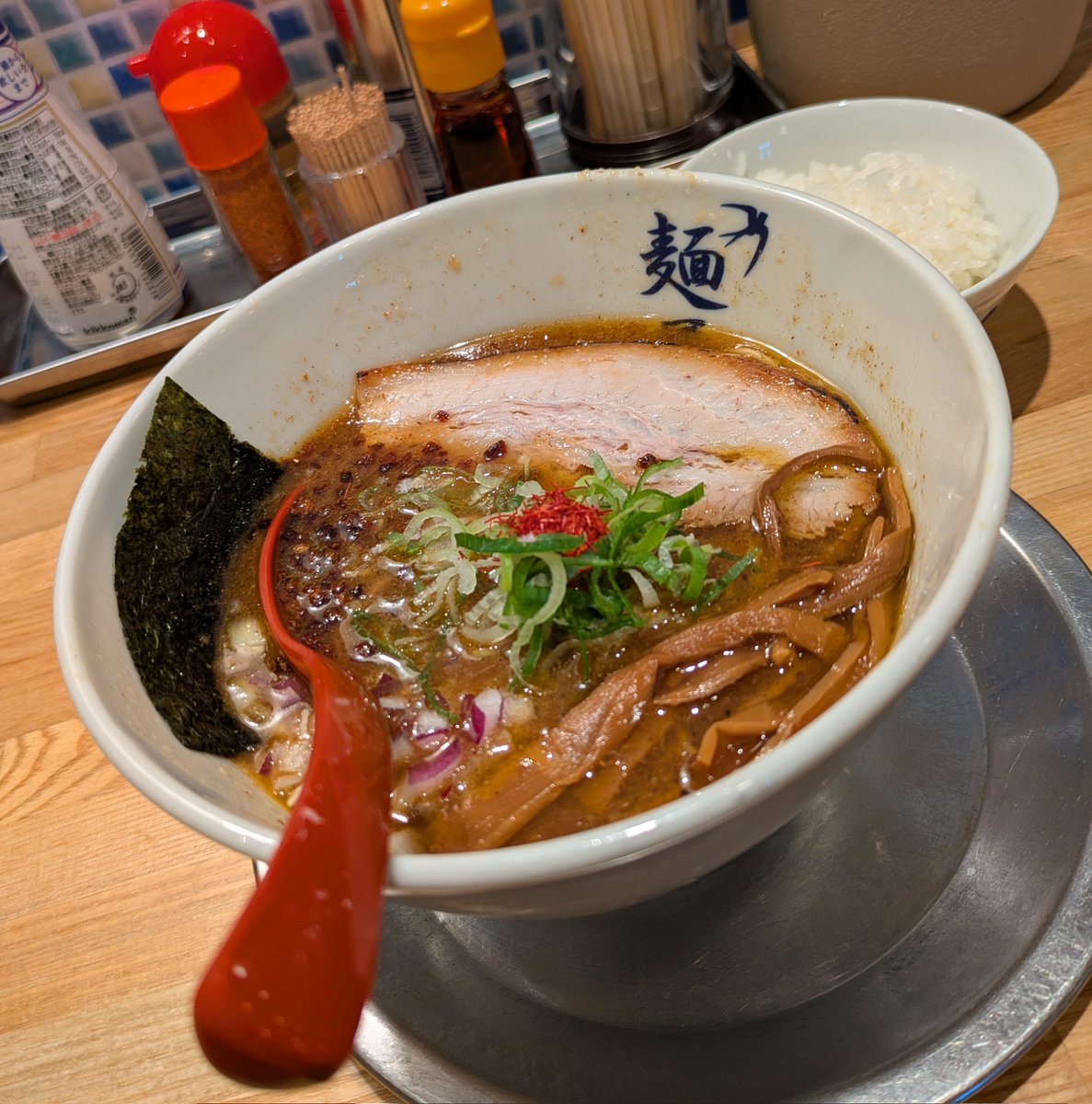 島田市御仮屋町 麺屋 燕 本店さんで「京カレーラーメン￥850」「無料小