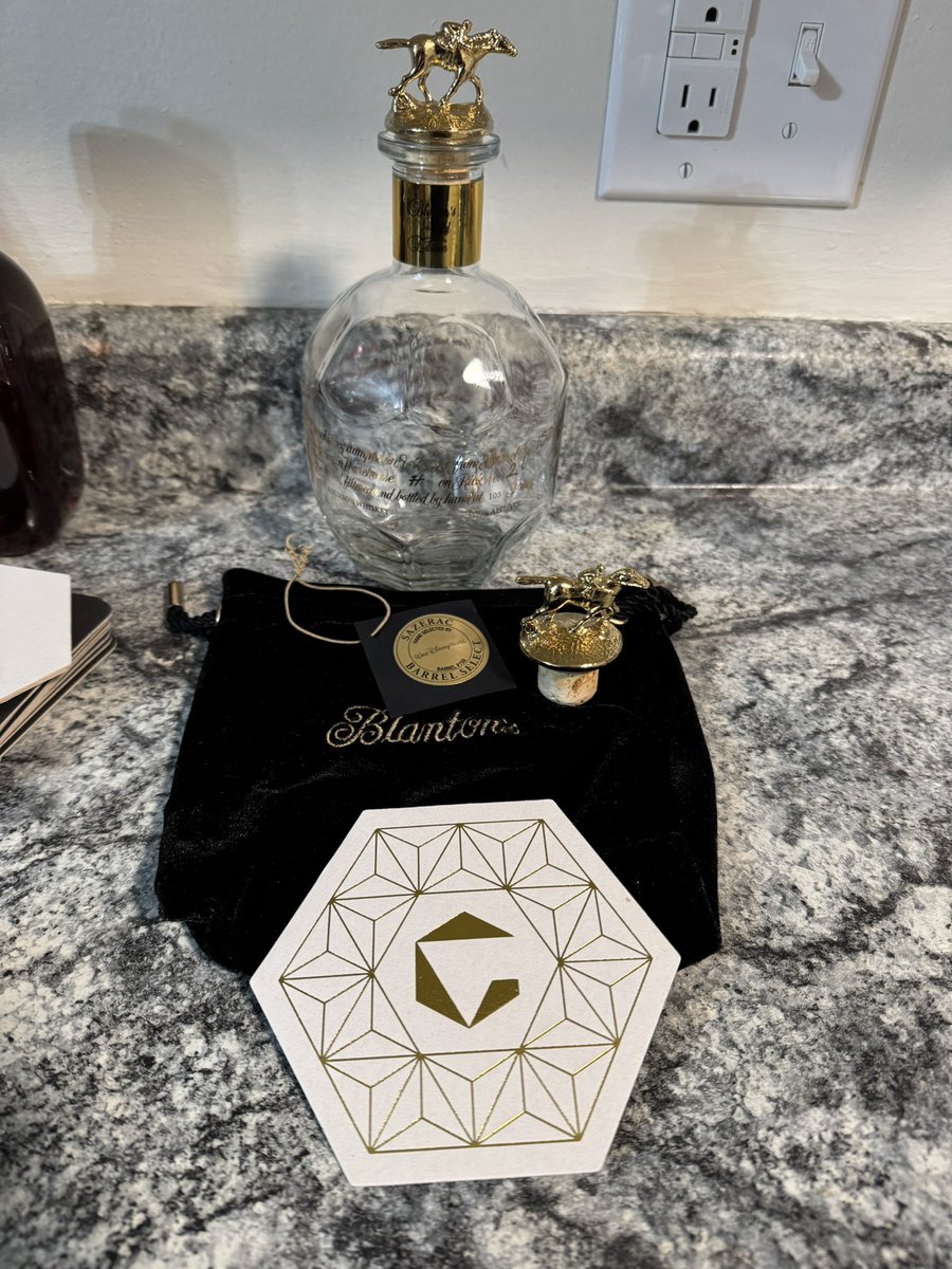 They gave me the empty bottle, bag and tag. 
#Geo82 #EPCOT