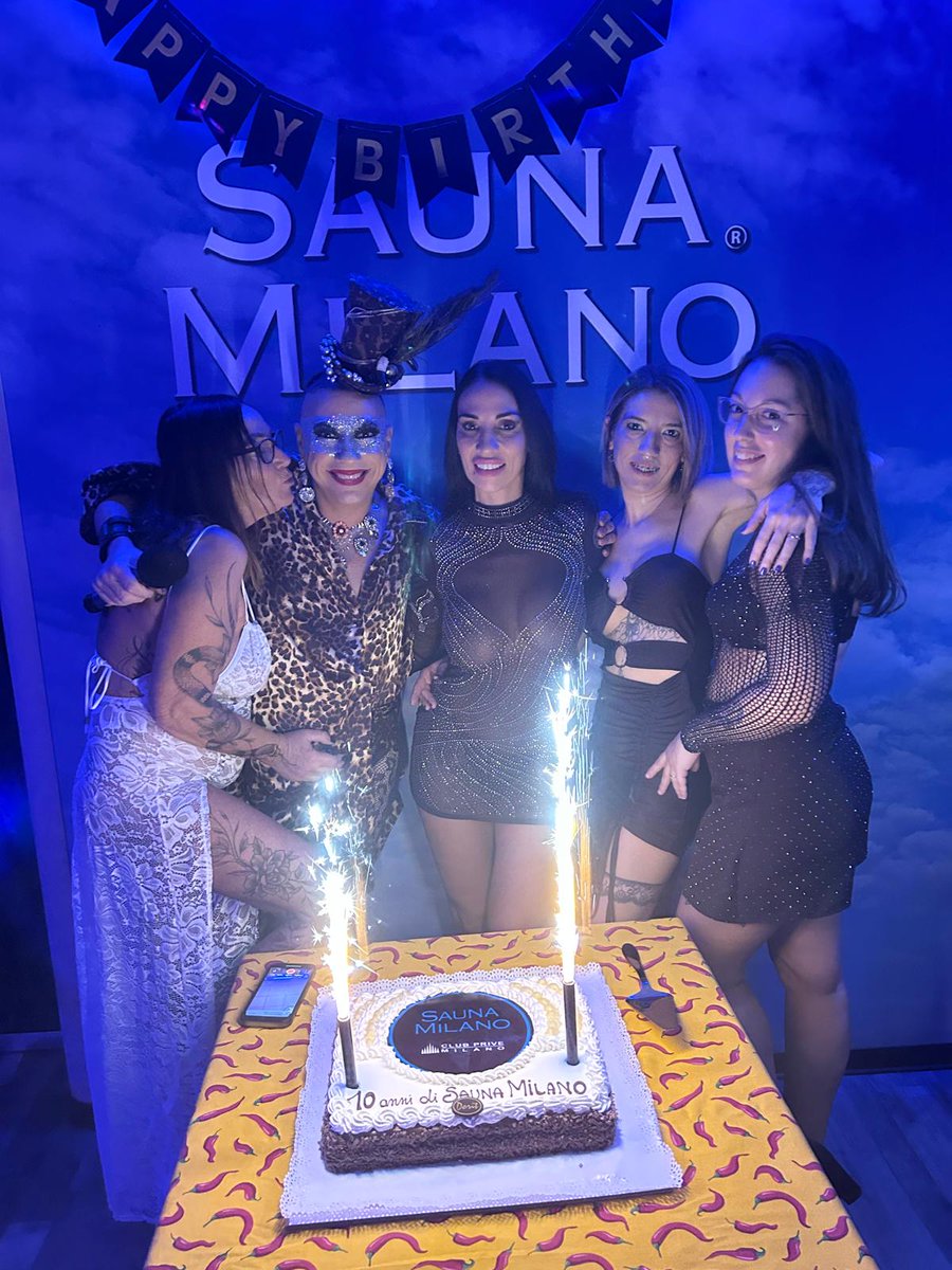 Grazie a tutti per il #super #party di oggi pomeriggio per festeggiare i 10 anni di <a href="/saunamilano/">SaunaMilano</a> Via Comasina 135 #milano 🔞🍰🔝🌶️🎶
<a href="/laura69rey69/">LauraRey</a> <a href="/mojito91_15/">mojitoreal</a> <a href="/S1LV3R_91/">SILVER 91</a> <a href="/corradofumagal/">Corrado Fumagalli ufficiale</a> e
Ovviamente alla madrina 
✨ <a href="/GiuliaDiamond_/">💎 Giulia Diamond 💎</a> ✨