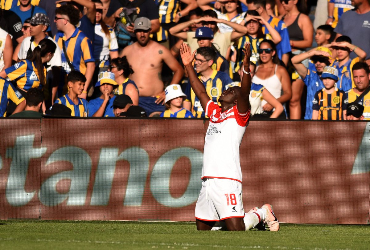 La pelota no miente.
No hay escritorio que valga.