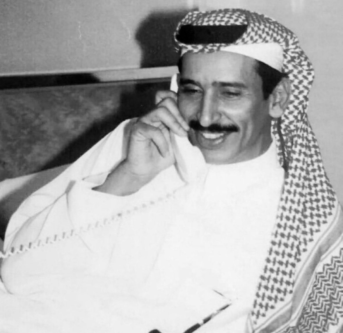 كل ما ضاقت بك الدنيا تعاال 
تدري ان قلبي لـجياتك وسيع