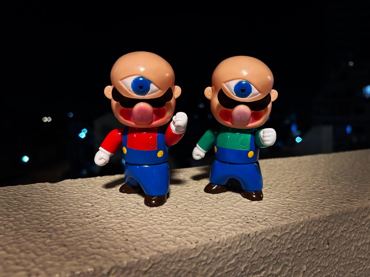 【第8回 創作ソフビ決起集会】には怒ロ怒ロコミックシリーズ 【バケ丸くん Bダッシュver.&amp;双子の弟ver.】も現れます。仲良く冒険しています。宜しくお願いします。 #創作ソフビ決起集会