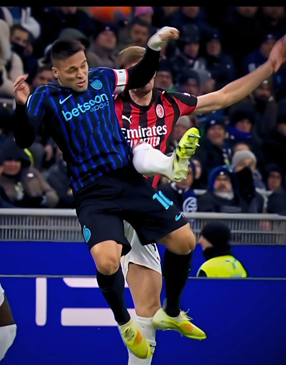 ApacheRossonero's tweet image. Tweet MUTI E A CASA