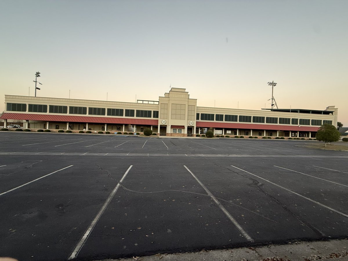 RandomSportsGem's tweet image. Memorial Stadium in Waycross Georgia, know as ‘The Swamp’ for @WareFootball ! Home of the 2022 5A state champs! 

Head Football Coach: @coachstrick20