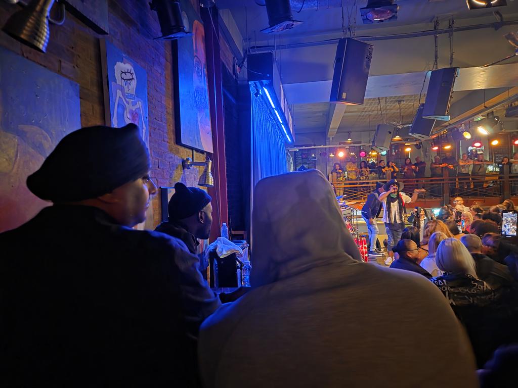 🎤🔥 LEGENDARY! Our Honorary Ambassador, the incredible <a href="/MaxiPriest/">Maxi Priest</a>, absolutely smashed his SOLD-OUT 3-night performance at the iconic <a href="/TheJamHouse_/">The Jam House</a>! 🎶 The #Blues4All family had an amazing time! PROPER ✨
​#MaxiPriest #Birmingham #jamhouse #reggae #blues4all