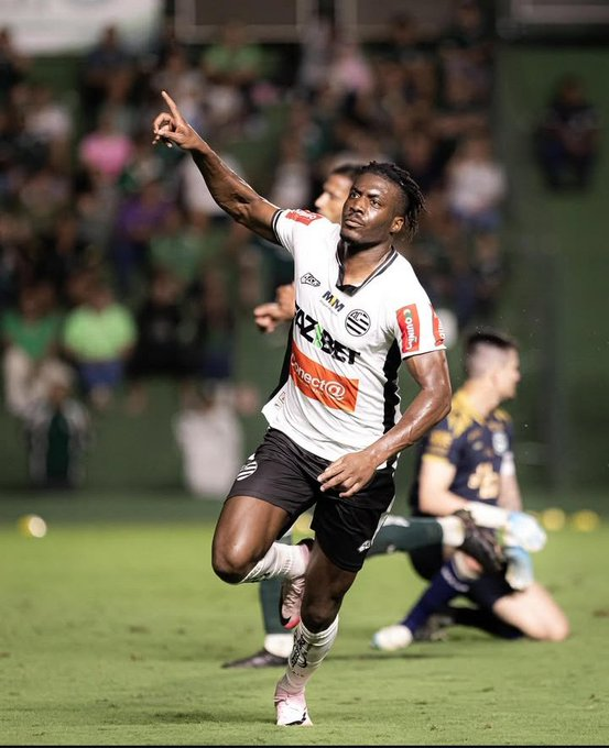 CabineSport's tweet photo. Athletic, clube que tem os mesmos proprietários da SAD do Alverca, garantiu este domingo a manutenção na Série B do Brasil. A equipa é treinada por Rui Duarte 🇵🇹 e conta com Francisco Geraldes no plantel.

O avançado português Ronaldo Tavares destacou-se ao marcar 9 golos e distribuir 5 assistências desde junho de 2025.

Recorde-se que Rui Duarte chegou ao clube no mesmo mês e, em agosto, renovou o contrato, agora válido até ao final de 2026.