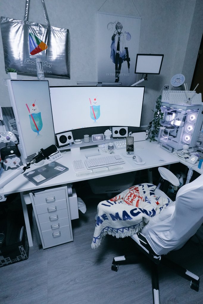 tenshi_chill's tweet image. やっぱりマイデスクですな〜
#わたしのパワースポット #desksetup