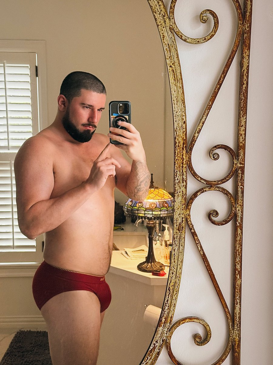 need my bulge stroked