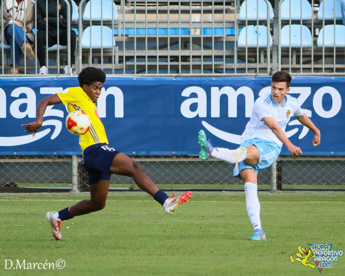 aupazaragoza_AZ's tweet image. 📸 de @dani_peterpan del partido J12 #SegundaRFEF disputado esta mañana entre @RZcantera 🆚 @CD_Ebro que ha terminado con empate 0-0 ⚽