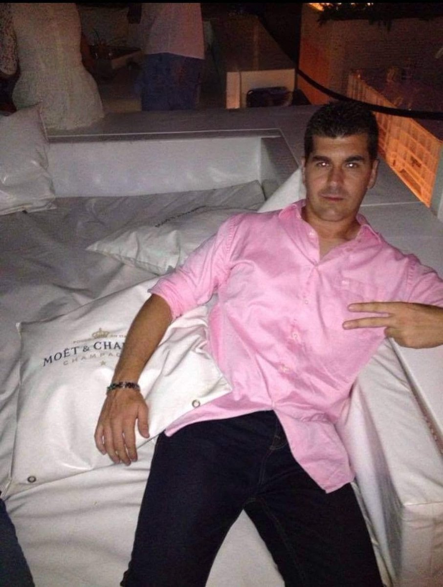 Aceptemoslo, este empate es más de lo que podíamos aspirar, no tanto por el punto si no más bien por el buen juego que hace tiempo no jugábamos

Con Rescalvo no podemos aspirar a mucho mas