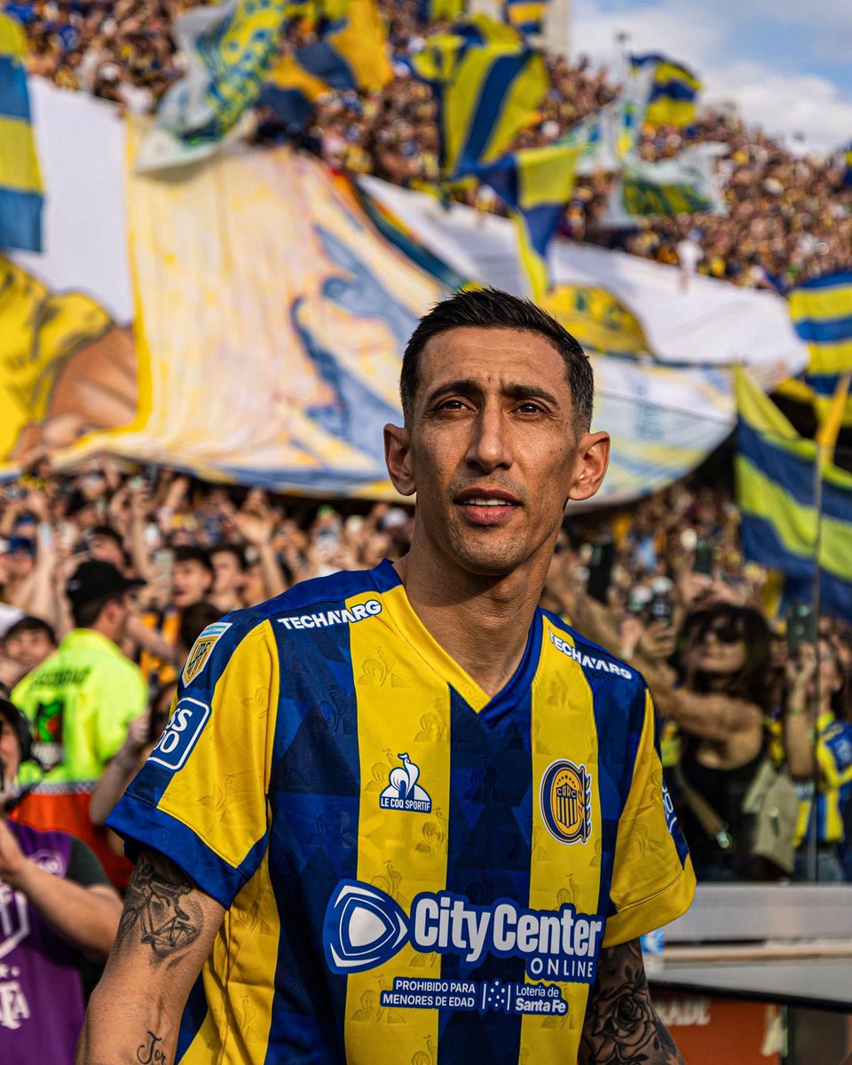 AtaqueFutbolero's tweet photo. ⚠️🗣️ Ángel Di María, sobre la polémica que generó el TÍTULO que AFA le dio a Rosario Central:

“Eso hay que preguntarles a los que querían que el de la Anual salga campeón. NOSOTROS NO BUSCAMOS ESO. Eso vino desde los equipos MÁS GRANDES y nosotros SOLO ACEPTAMOS.

Nos llamaron para ir, fuimos, estaban todos los dirigentes y LO APROBARON. No es culpa nuestra, ninguno dijo nada y nosotros nos SENTIMOS CAMPEONES.

Central llevaba 38 años sin poder terminar primero en la Anual y para nosotros es como ser campeones”.

¿Opiniones? ⁉️
