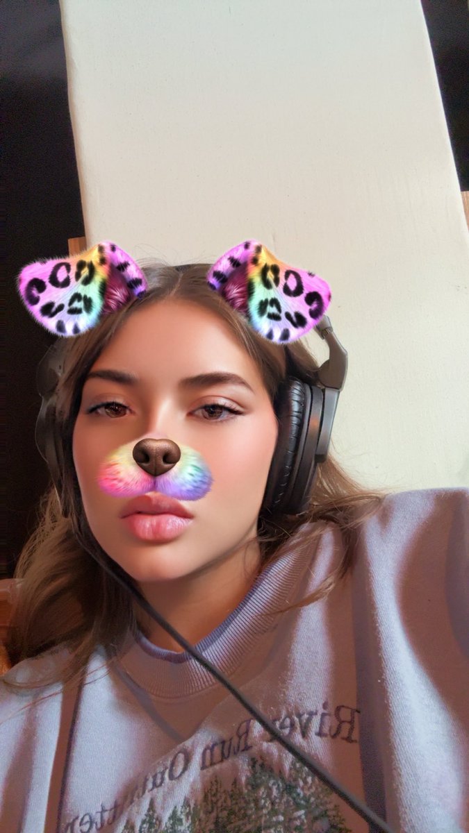 KatePeytavin's tweet image. studio days got me like