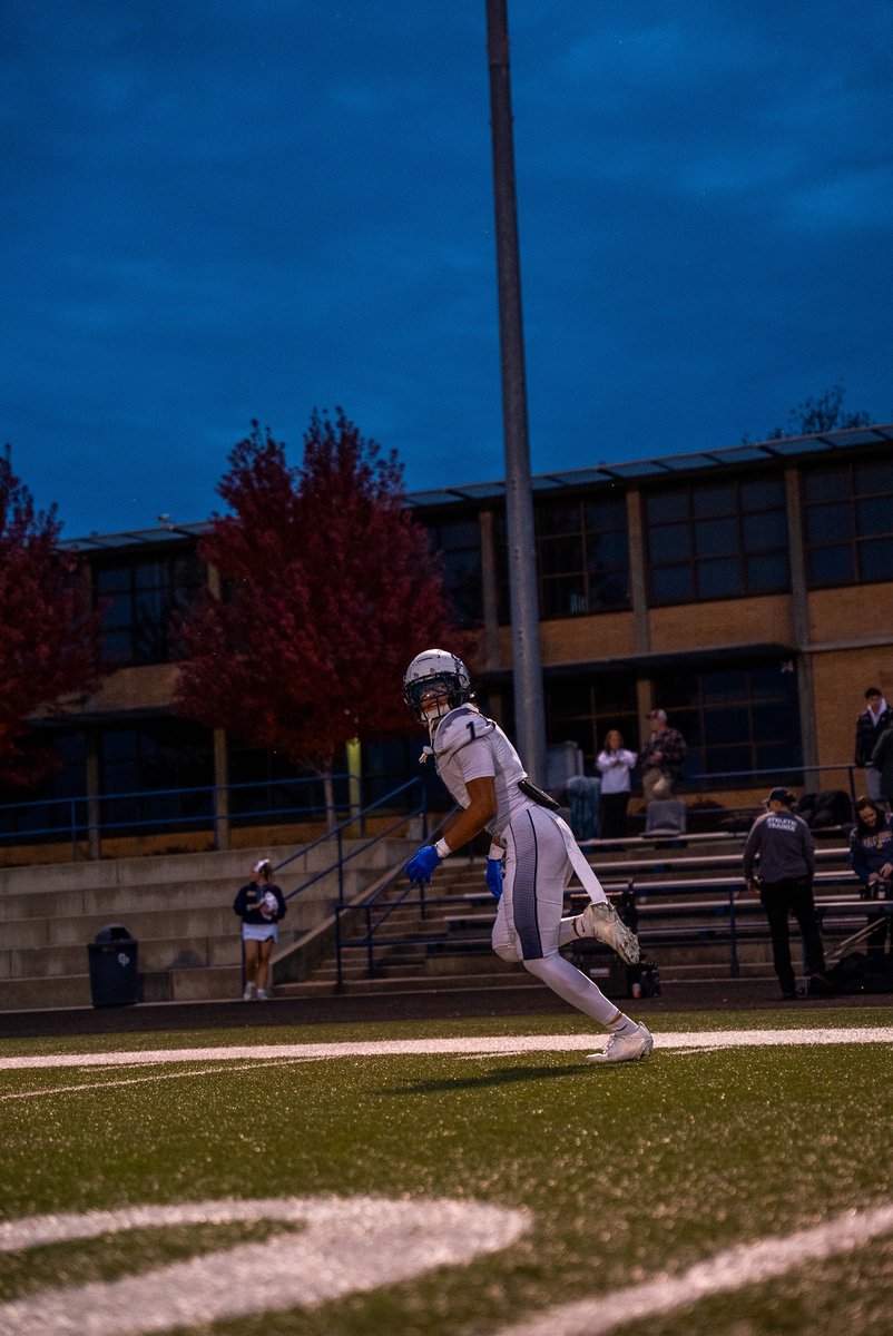 Blessed to receive first team db all gsl! <a href="/WipeMeDownBoyz/">Wipe Me Down Boyz</a> <a href="/Ryan_Clary_/">Ryan Clary</a> <a href="/PNWSports_/">PNW Sports 𝕏</a> <a href="/pups_football/">Gonzaga Prep Football</a> <a href="/NickFarman55/">Nick Farman M.S.</a> <a href="/BrandonHuffman/">Brandon Huffman</a>