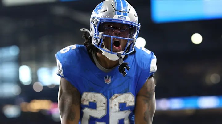 Spenmorax's tweet image. ONE PLAY IN OT

JAHMYR GIBBS LIGHTNING BOLT.
THE best RB in the NFL.

15 carries 219 yards
11 catches 45 yards

264 AND THREE TUDS!
We saw Super Sonic in Ford Field today.