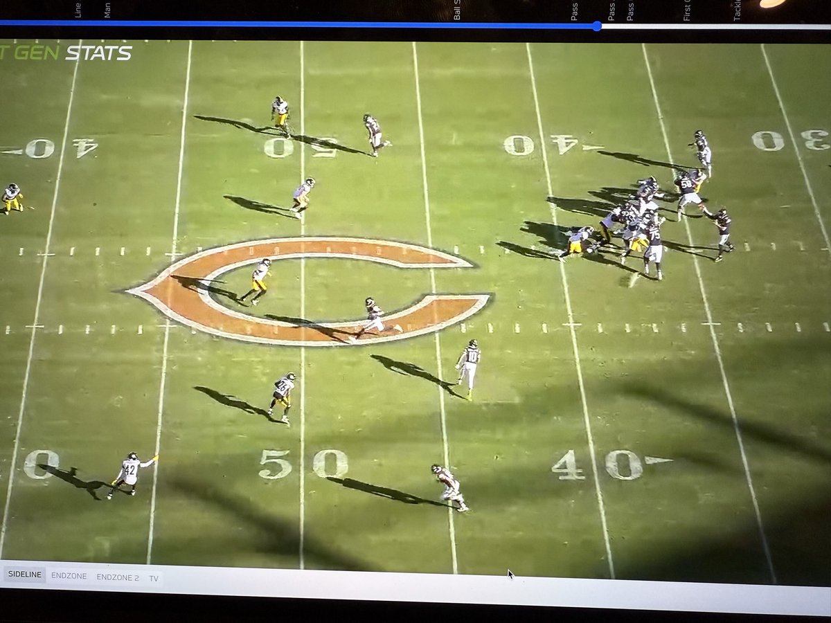 danorlovsky7's tweet image. The ball was snapped on the 41

It’s 3rd and 5?!?!