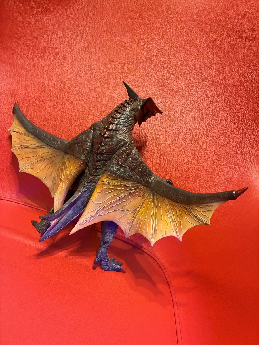 1995年の映画、ガメラ 大怪獣空中決戦に出てくる怪獣 超遺伝子獣