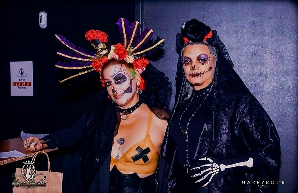 listaluxuria's tweet photo. Fotos realizadas dia 18/10
Dia 29/11 tem festa mandem seu nomes para lista com desconto. https://t.co/6UD8SzzHvi