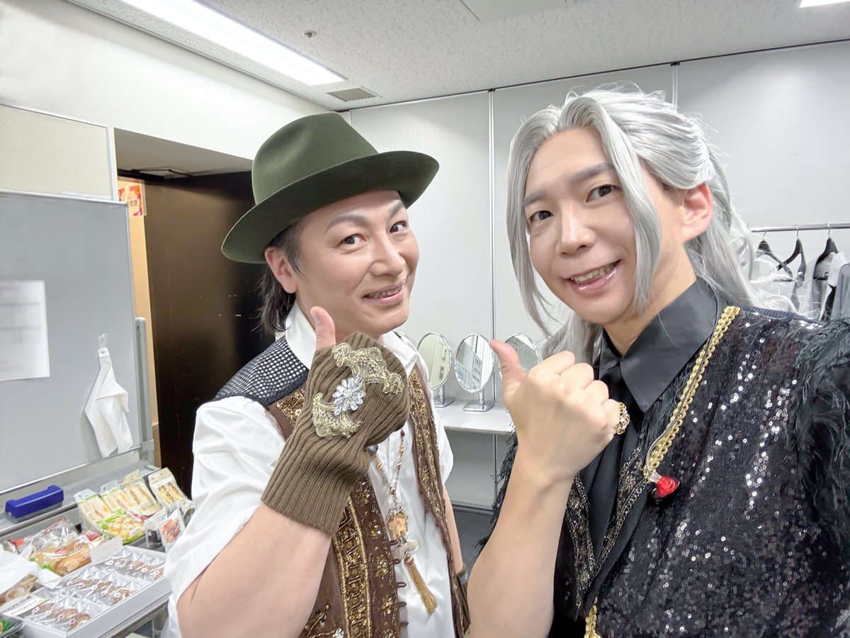 MY_MURMUR's tweet image. さいたまスーパーアリーナで3DAYS開催『Ensemble Stars!! Cast Live
Starry Symphony - Superbloom -』
そのDAY2にEdenは出演いたしました。
「乱凪砂と貴方を繋ぐのが私の務め」と今回も努めた次第です。彼の存在を一瞬でも感じて頂けたのであれば幸いです。
#スタフォニ