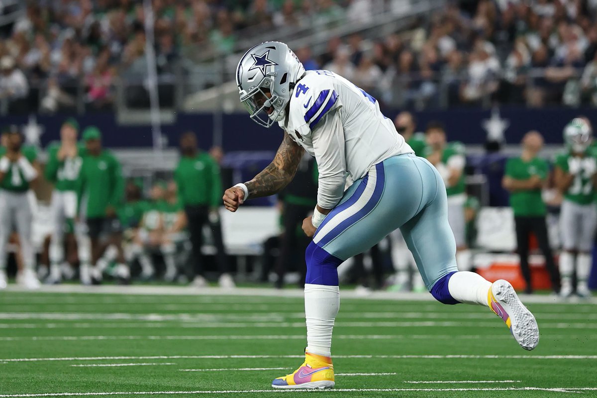 rjochoa's tweet photo. Dak Prescott is now the all-time passing leader in Dallas Cowboys franchise history.

(:camera_with_flash:: Stacy Revere/Getty Images) https://t.co/3POPRAXR0A