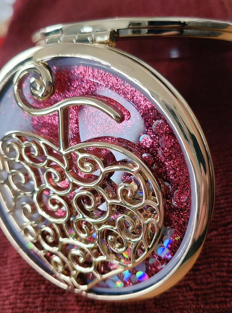 久しぶりに麦わらショップへ 即買いしてしまったミラー キラキラ✨が