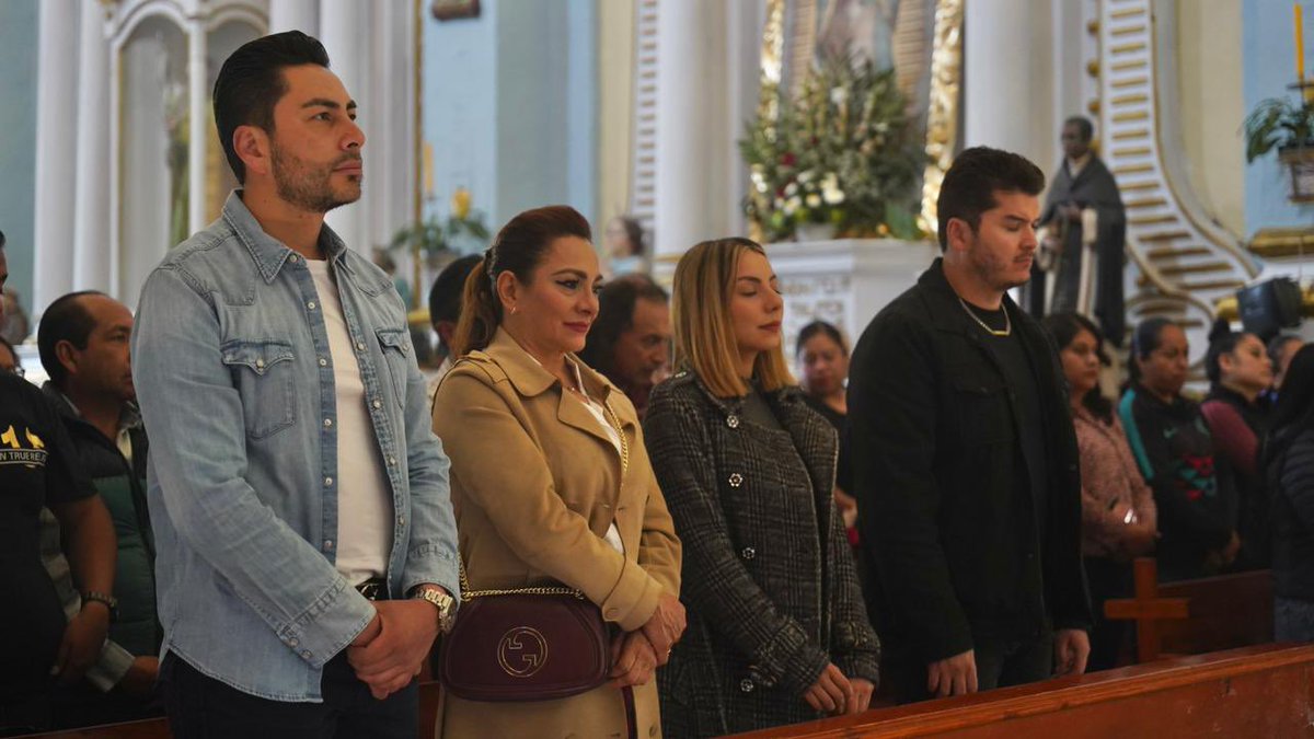 RMCMMMM's tweet photo. Muy agradecido con Dios por un año más de vida, en especial por las bendiciones, por la salud, por mi familia y por permitirme contar con la amistad de tantas personas valiosas en todo Cuyoaco. 🙏🧡 https://t.co/GORpTcgjq5