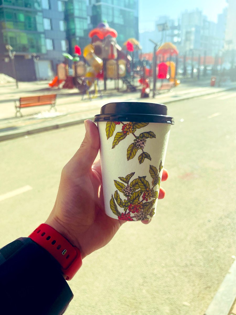 Өглөөний мэнд 😊

Босоцгооё доо…