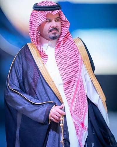 redsea56's tweet photo. توجيه حازم من سيدي سموّ أمير منطقة #المدينة_المنورة
انسجامًا مع قيم المدينة ومكانتها وقدسيتها ، وجّه سموّ الأمير سلمان بن سلطان بإيقاف إحدى الفعاليات بعد رصد تجاوزٍ للذوق العام، في خطوةٍ تعكس المتابعة الدقيقة، والحرص الدائم على صون هوية المكان واحترام خصوصيته الاجتماعية.
#السعودية | #المدينة | #الذوق_العام