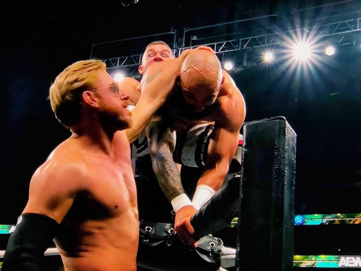 RingRustReviews's tweet image. The veins on the top of Ricochet's head are the stuff of nightmares! #AEW #bald