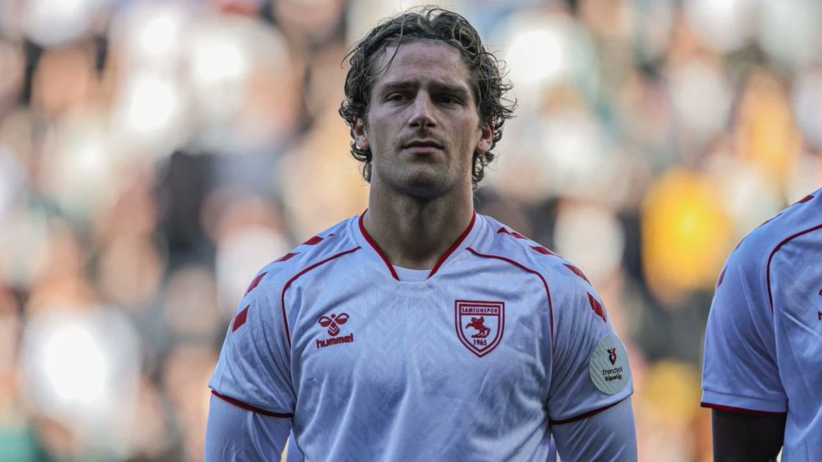 Beşiktaş Karşısında 90 Dakikada Carlo Holse

Kilit Pas 2
İsabetli Pas 34/40 (85%)
Uzun Top (İsabetli) 2/4 (50%)
Topla Buluşma 54
Top Sürme (Başarılı) 2 (2)
Top çalma (başarılı) 3 (1)
Geri Kazanma 3
Zeminde İkili Mücadele (Kazanılan)  11 (6)
Hava Topu Mücadelesi (Kazanılan) 5 (2)