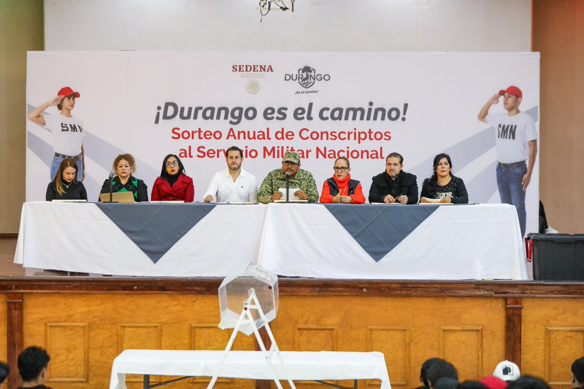 #LaserInformativo

#Durango|| ¡Con orgullo duranguense, llevan a cabo el Sorteo del Servicio Militar Nacional!

• Reconoce <a href="/DurangoCap/">Municipio de Durango</a> el compromiso de más de 1,500 jóvenes que cumplen con su deber cívico en el Sorteo del #SMN
• Anuncia #SEDENA nuevos ajustes para 2026 que