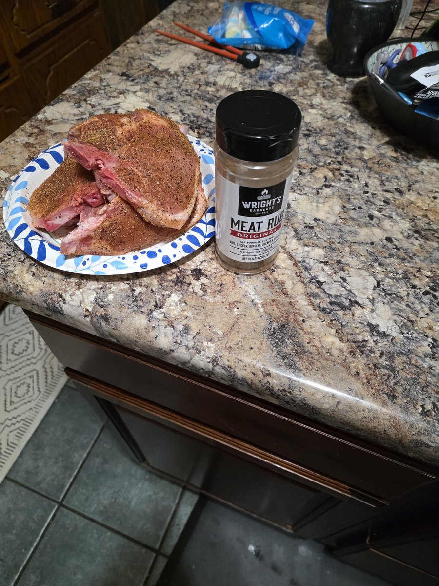 201McCoy's tweet image. Damn near had a catastrophe but we managed to get these chops covered. @wrightsbarbecue