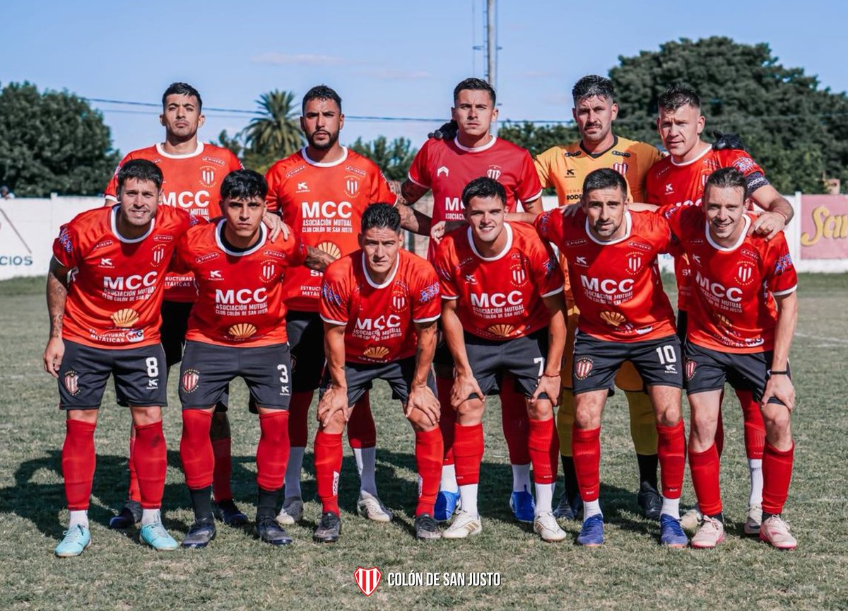 𝐆𝐑𝐀𝐍 𝐓𝐑𝐈𝐔𝐍𝐅𝐎 𝐃𝐄𝐋 𝐂𝐎𝐍𝐐𝐔𝐈𝐒𝐓𝐀𝐃𝐎𝐑 𝐄𝐍 𝐄𝐋 𝐑𝐄𝐆𝐈𝐎𝐍𝐀𝐋

Colón SJ sacó logró la victoria 4 a 2 ante Central San Javier, por la quinta fecha del Regional Amateur de Fútbol.

🔴 Central San Javier 2-4 Colón de San Justo