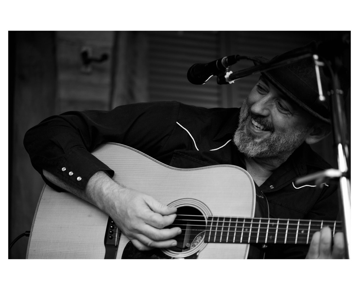 Chad_Edwardz's tweet image. Frog pond Saturday Social 11.22.25 w @graysoncapps @AndrewDuhon @EricErdmanMusic @gretchenpeters Corky Hughes ands Barry Walsh! 
#Silverhill, AL 

#nikon #frogpondsundaysocial #livemusic 

thefrogpondatbluemoonfarm.com