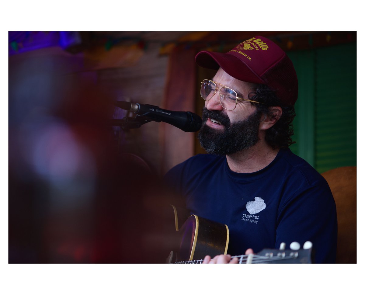 Chad_Edwardz's tweet image. Frog pond Saturday Social 11.22.25 w @graysoncapps @AndrewDuhon @EricErdmanMusic @gretchenpeters Corky Hughes ands Barry Walsh! 
#Silverhill, AL 

#nikon #frogpondsundaysocial #livemusic 

thefrogpondatbluemoonfarm.com