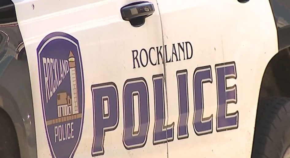 wgme.com/news/local/rsu…
All RSU 13 schools will be closed Monday and Tuesday following the death of a student who was hit by a school bus in Rockland.