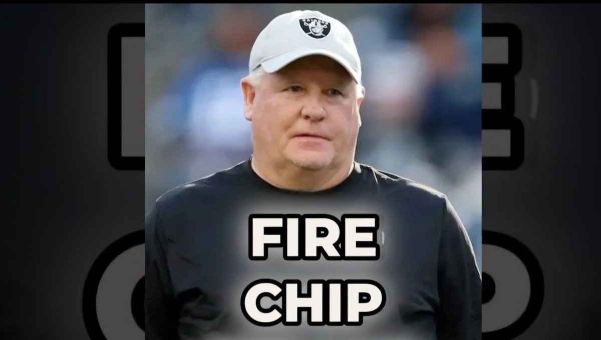 balamcoatl's tweet photo. @JustBlogBaby @leviidombroo Just #FireChipKelly! https://t.co/Wg76W1FpOl